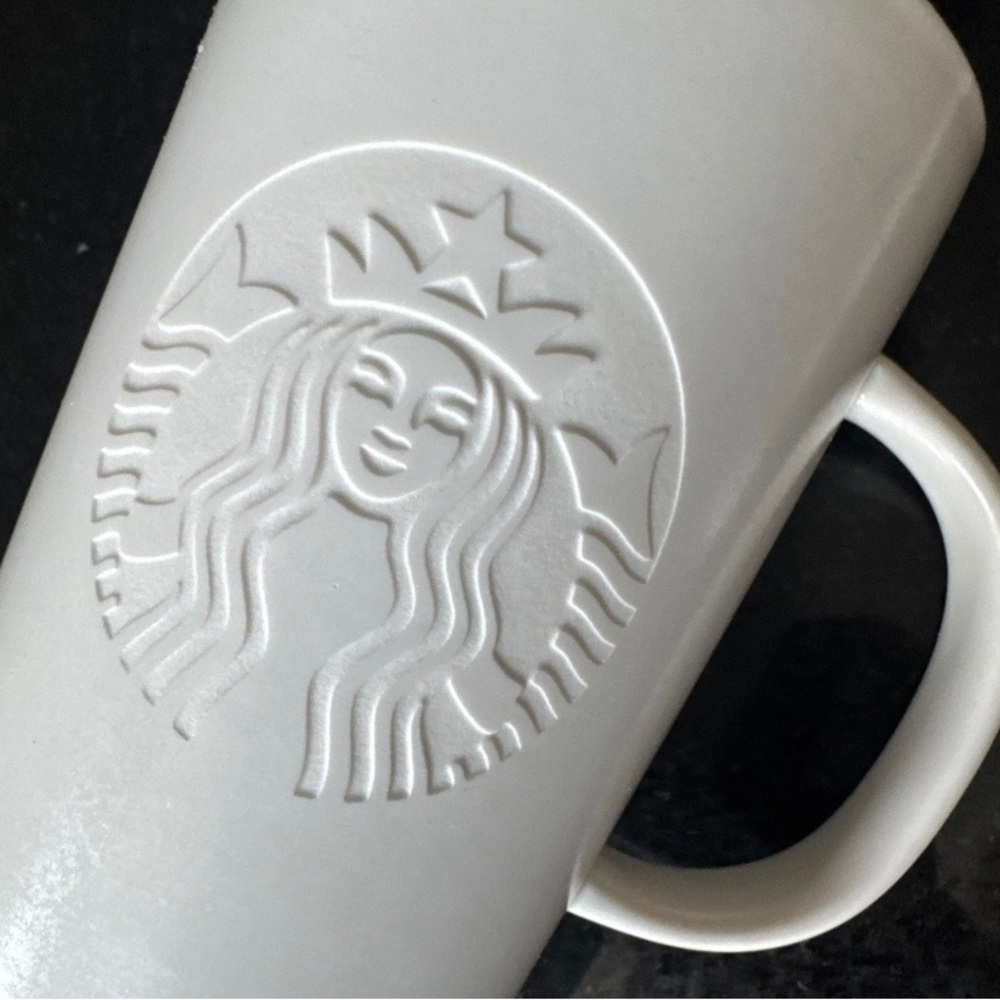 Limited Edition Starbucks Matte White Siren Coffee Tea Mug Cup 16oz Embossed